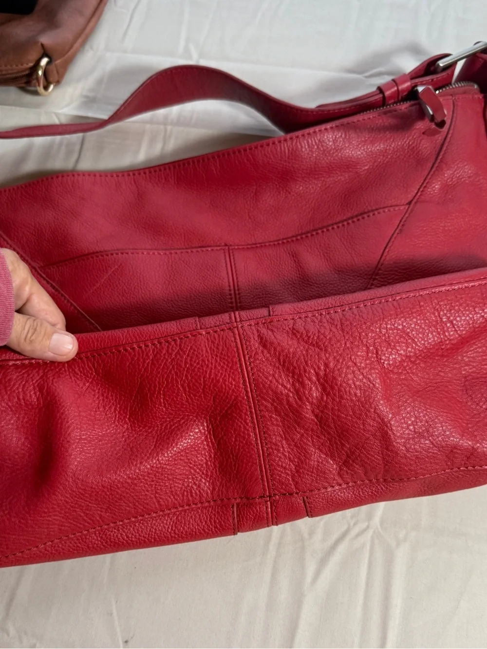 Vintage Perlina Red Pebbled Leather Hobo Shoulder Bag
